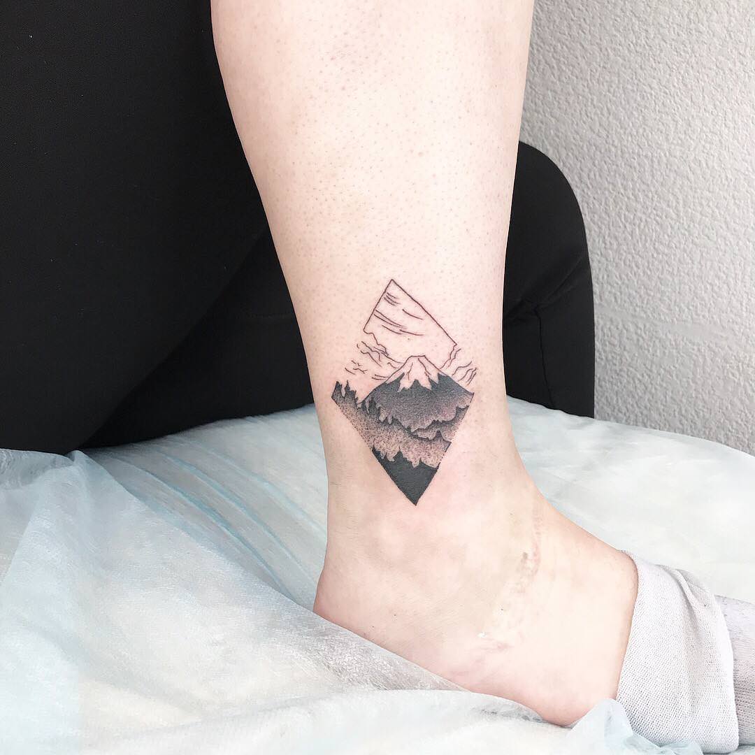 Mountain On Ankle7