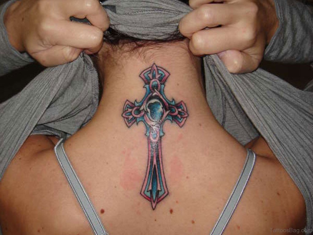 Кельтский крест тату для девушек