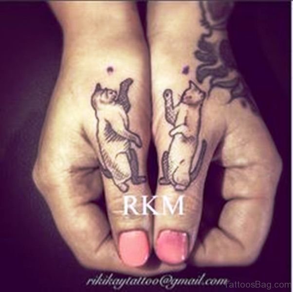 28 Cute Cat Tattoos On Finger - Tattoo Designs – TattoosBag.com
